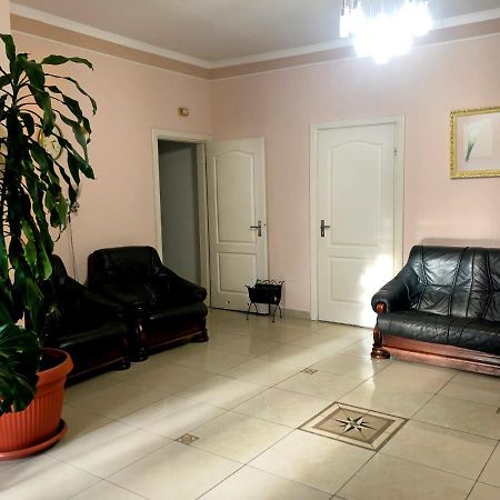 Chervonograd Comfort Hotel מראה חיצוני תמונה