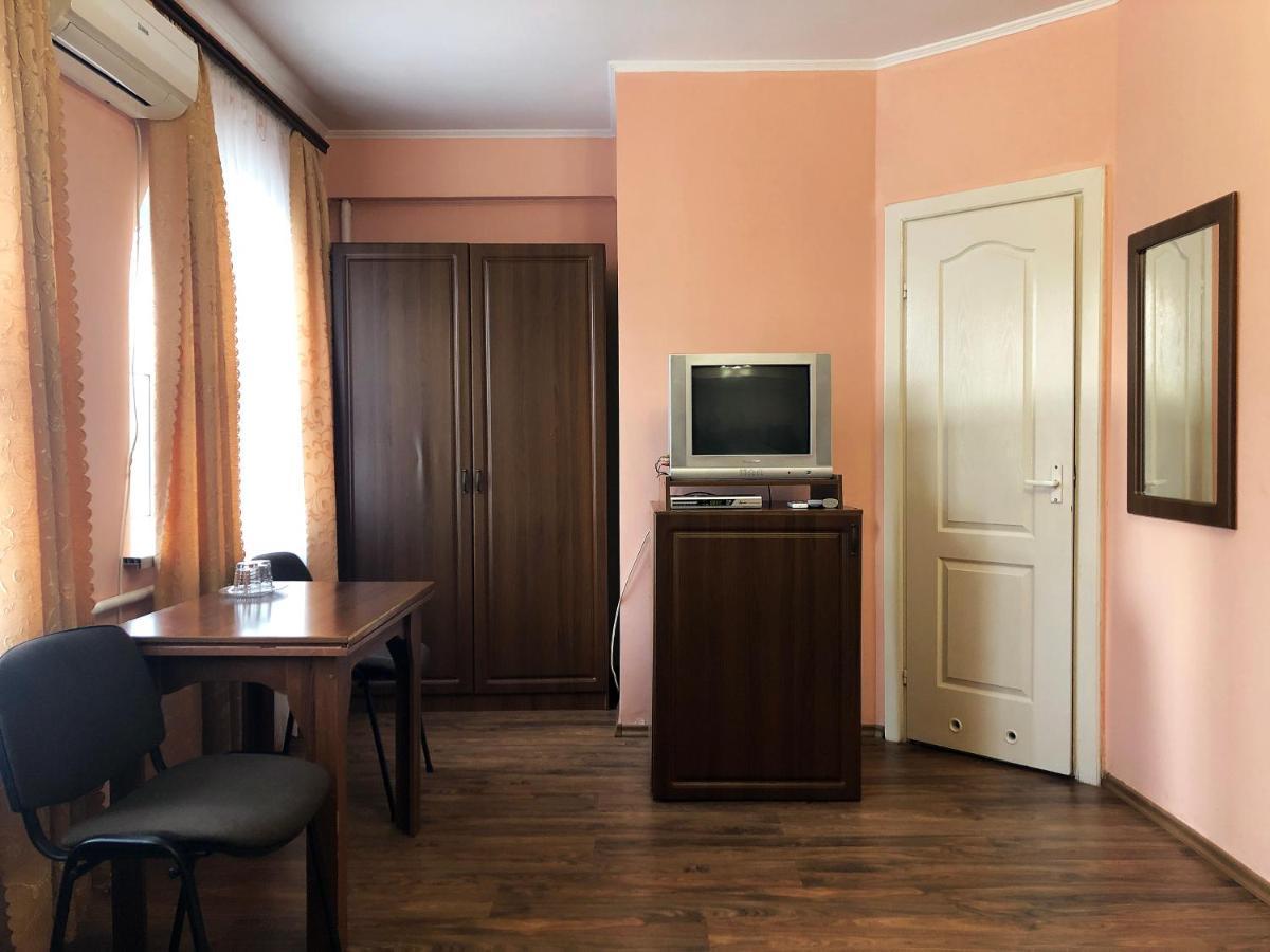 Chervonograd Comfort Hotel מראה חיצוני תמונה