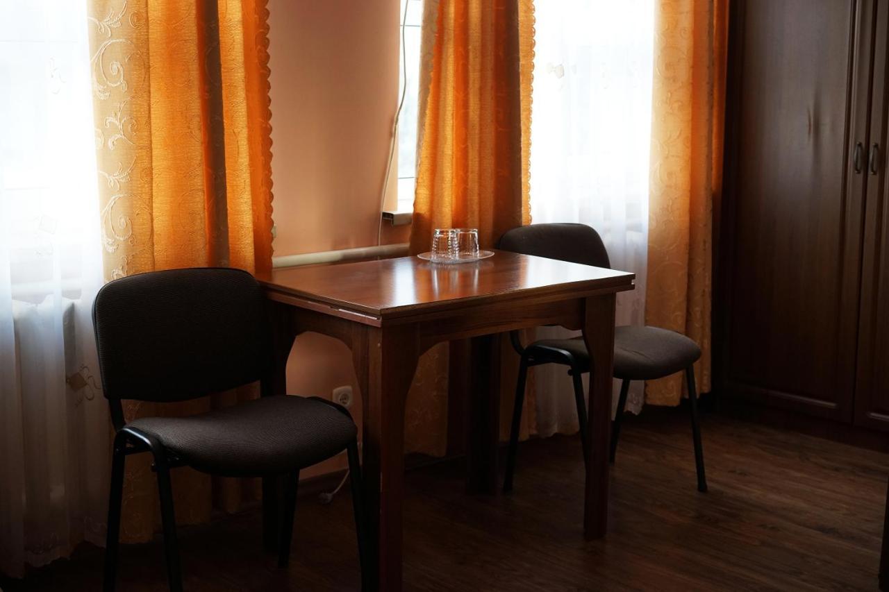 Chervonograd Comfort Hotel מראה חיצוני תמונה