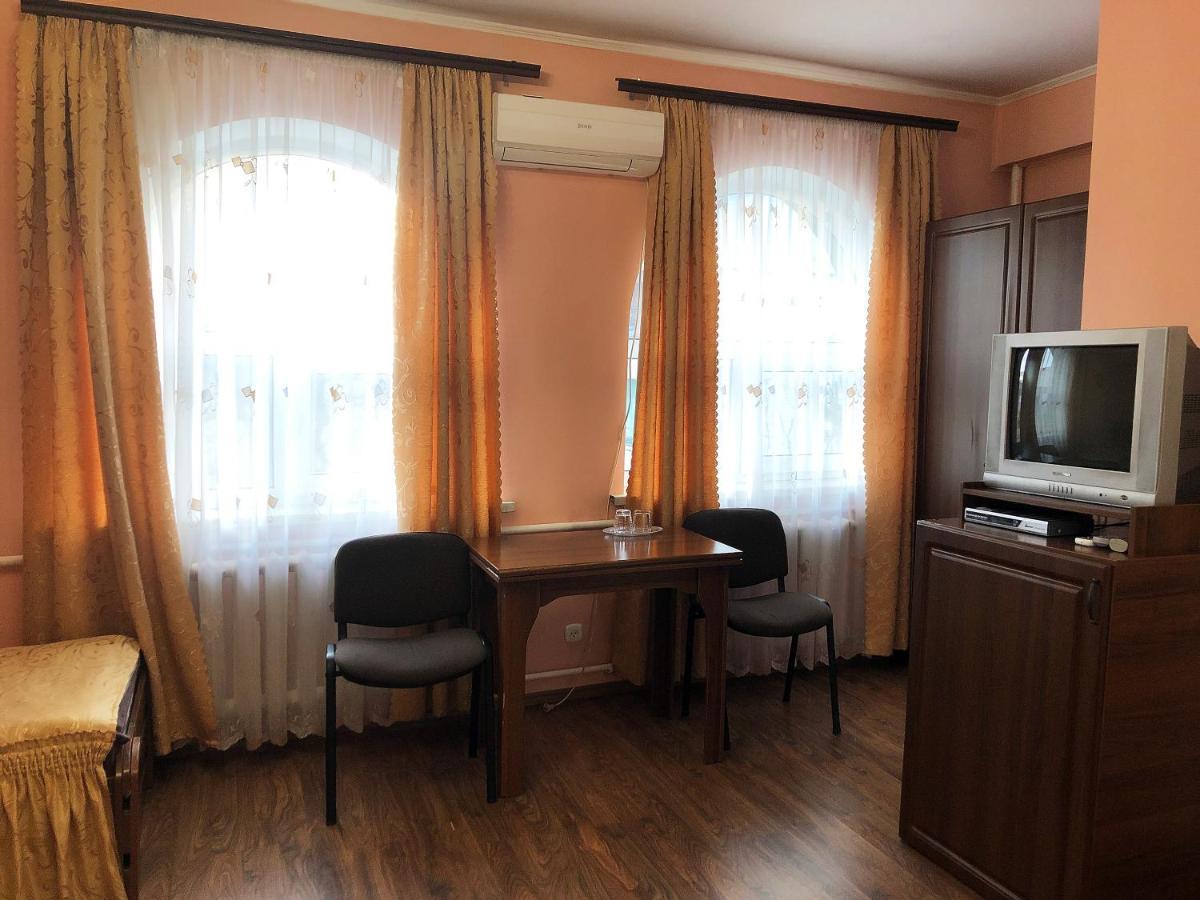 Chervonograd Comfort Hotel מראה חיצוני תמונה