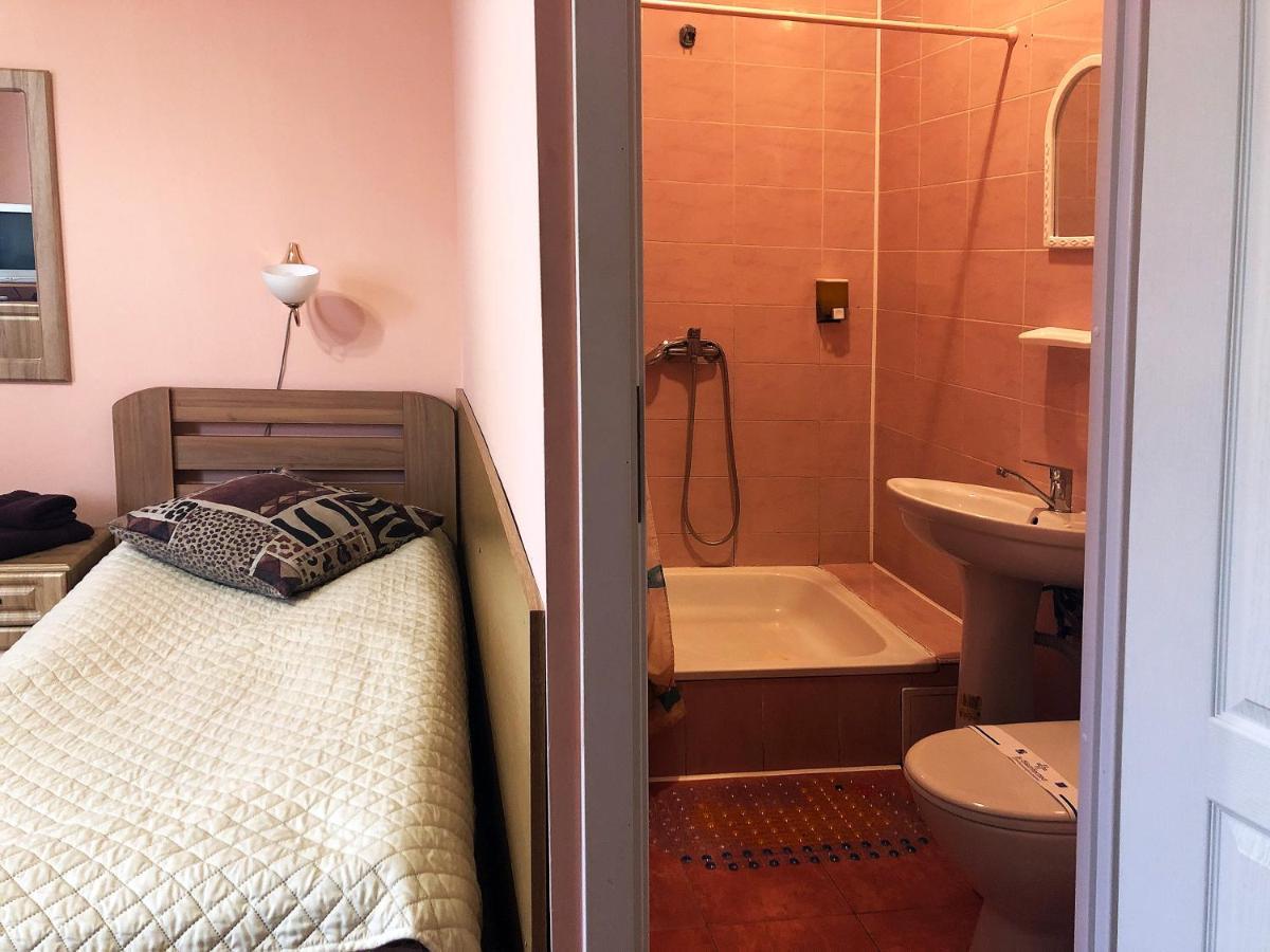 Chervonograd Comfort Hotel מראה חיצוני תמונה